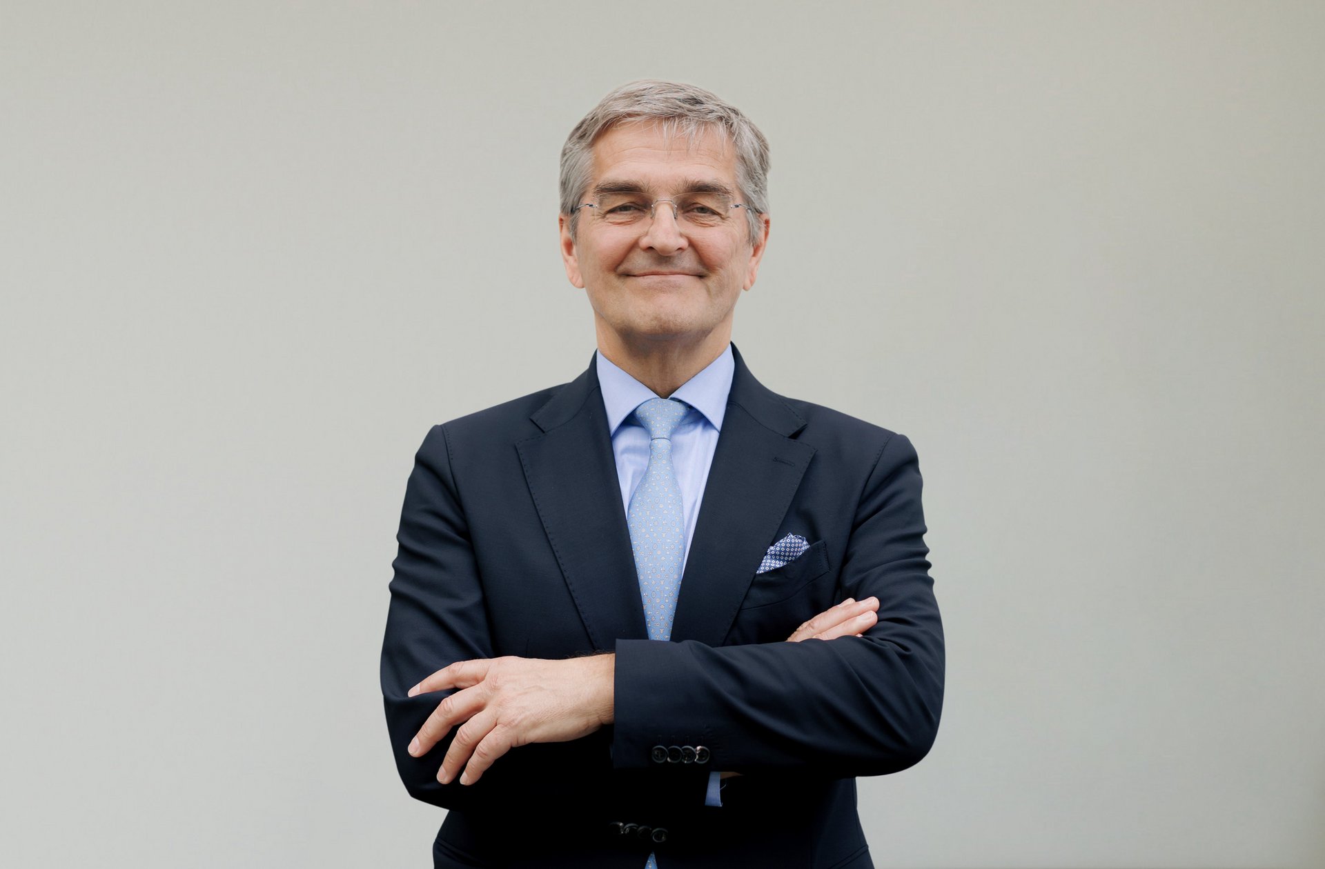 Porträt ab Oberkörper von Herrn Warnecke