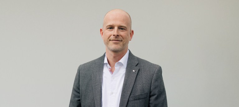 Dr. Bastian Wens